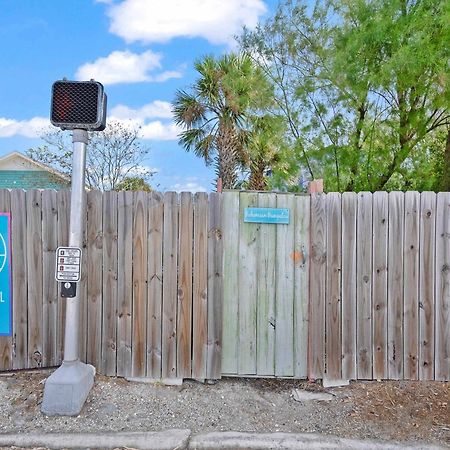 Marvelous Mermaid Bungalow, Dog-Friendly Upstairs Apt In Prime Vilano Beach St. Augustine Kültér fotó
